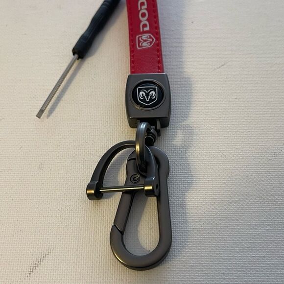 Dodge Logo Key Fob Keychain in Red Leather NWT - Picture 3 of 5
